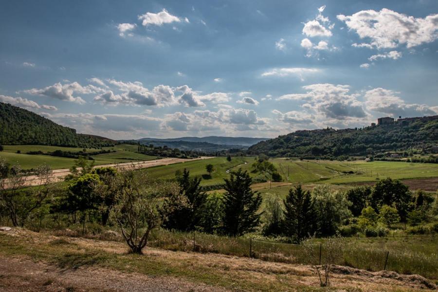 Il Colombaio Agriturismo Montegabbione Eksteriør bilde